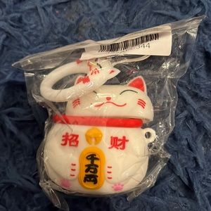 White Cat AirPod Generation 1&2 Case